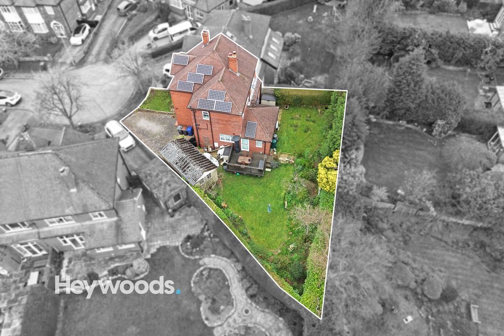 Property photo 2 of 53