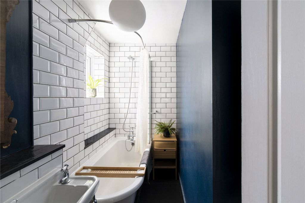 Property photo 3 of 16 Picture No. 20