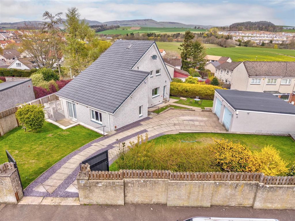 Property photo 1 of 26 17 Collace Crescent Dundee-6.Jpg