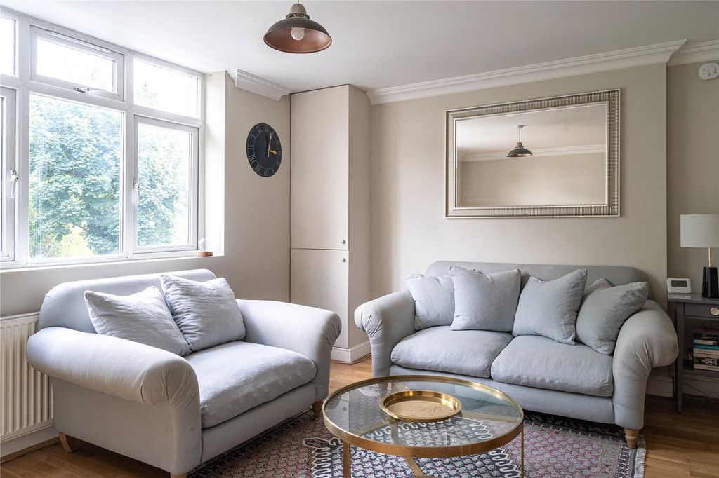 Property photo 3 of 14 Picture No. 05