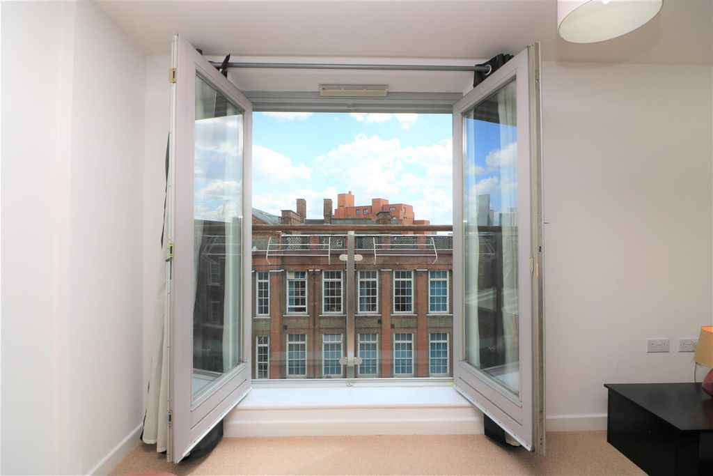 Property photo 3 of 6 Len Bishop Court.Jpg