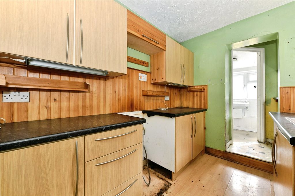 Property photo 3 of 15 Picture No. 08