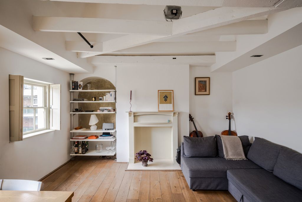 Property photo 1 of 14 334232 - 4 16 Charles Square-5.Jpeg