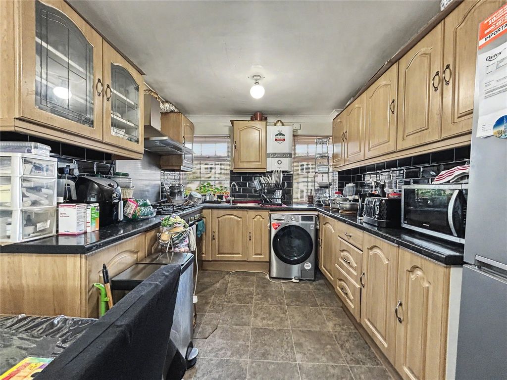 Property photo 2 of 13 Picture No. 10