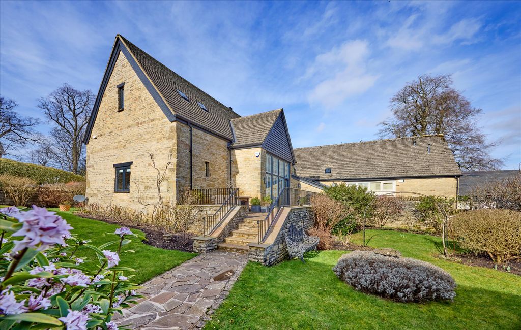 Property photo 1 of 28 Image