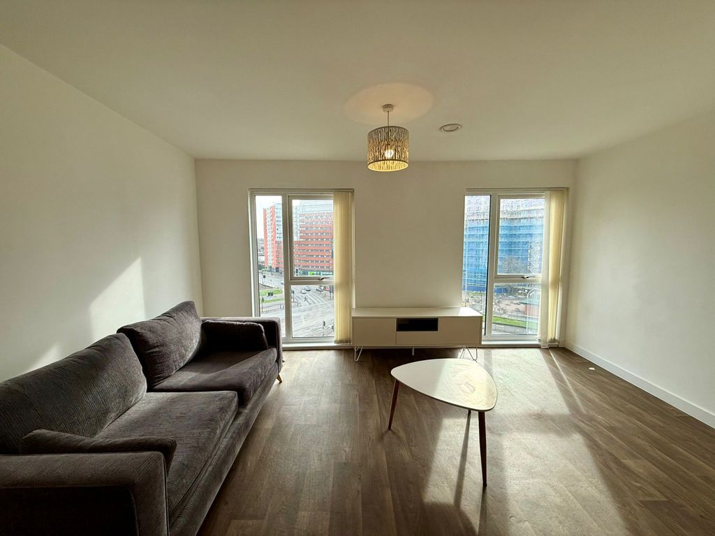 Property photo 3 of 8 Gallery