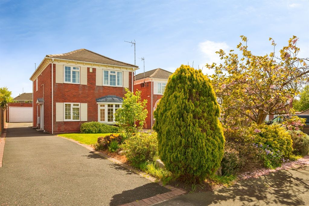 Property photo 1 of 19