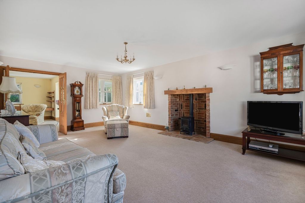 Property photo 3 of 27 Sitting Room
