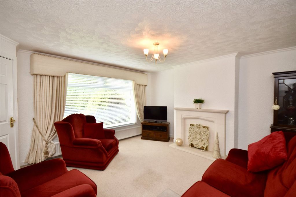 Property photo 2 of 17 Picture No. 03
