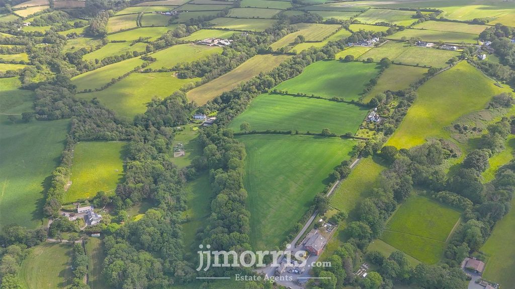 Property photo 3 of 15