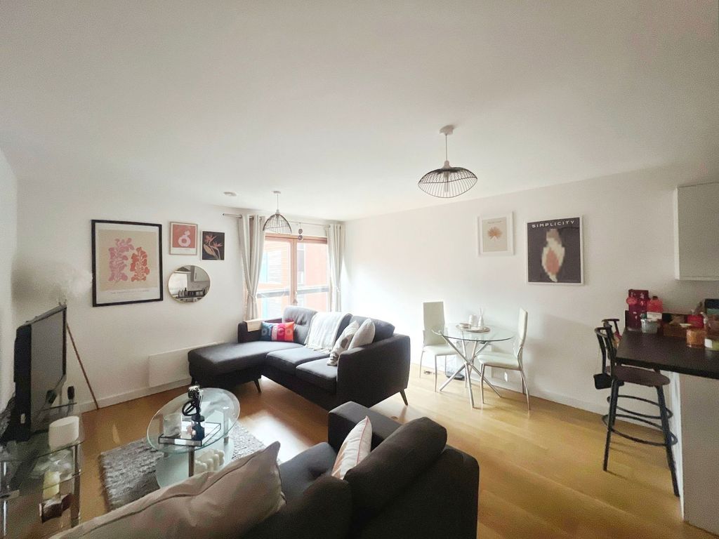 Property photo 3 of 7