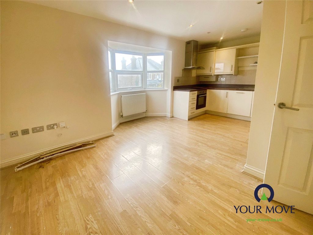 Property photo 2 of 6 Open Plan Lounge