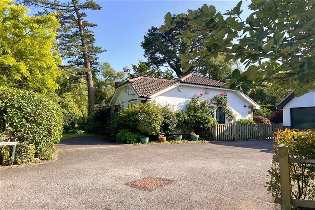 Property photo 1 of 14 (Main)
