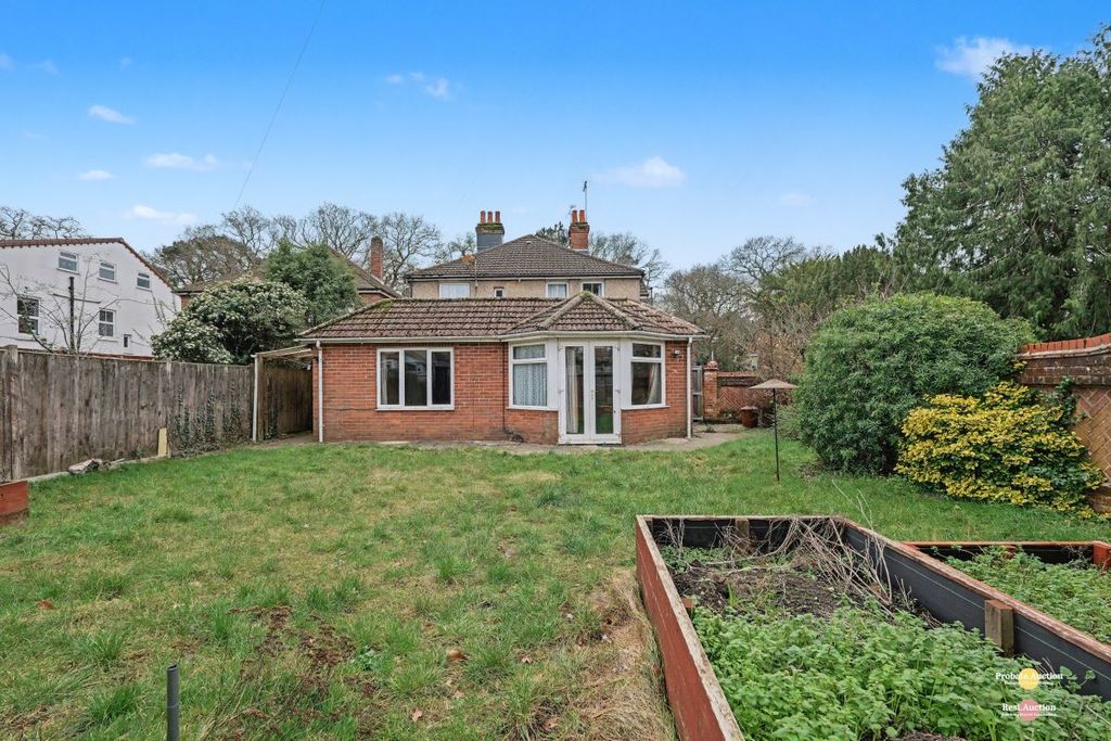 Property photo 3 of 20