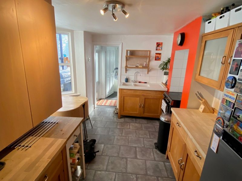 Property photo 3 of 6