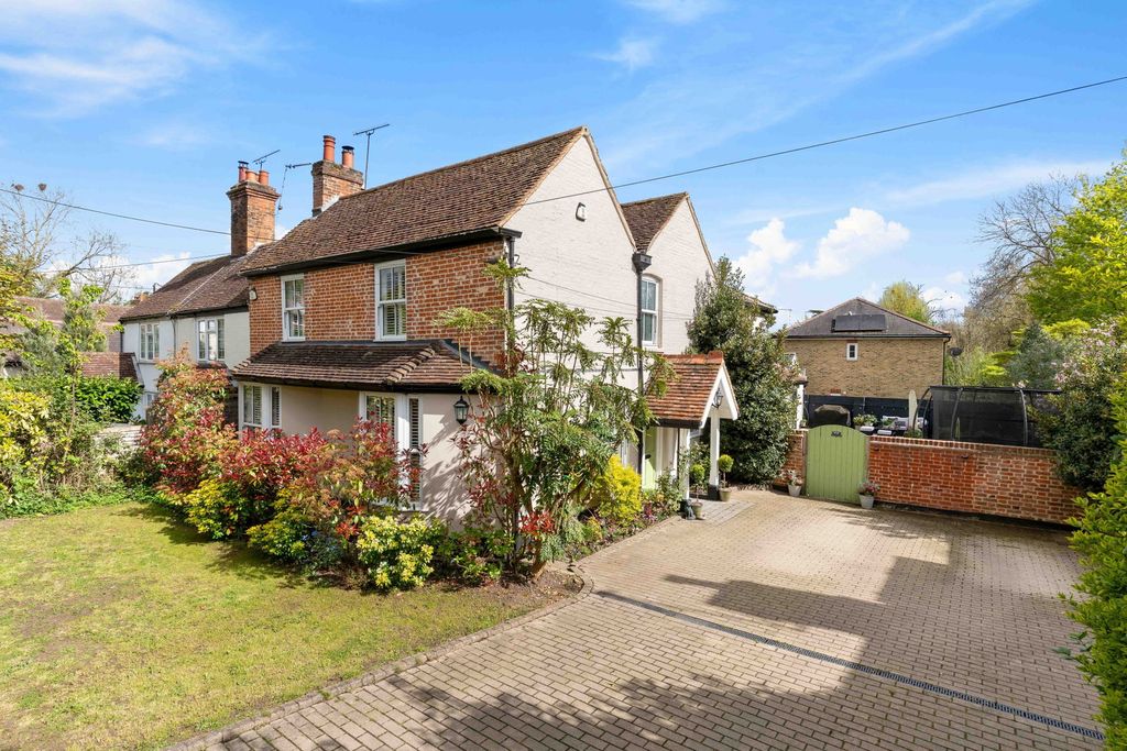 Property photo 1 of 44