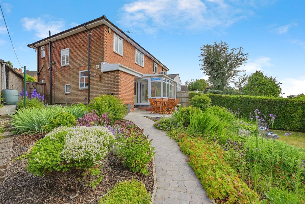 Property photo 3 of 17 External