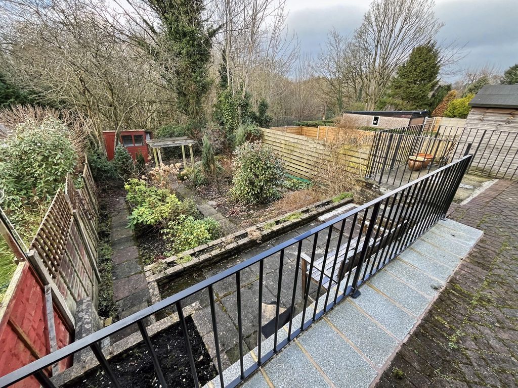 Property photo 2 of 21