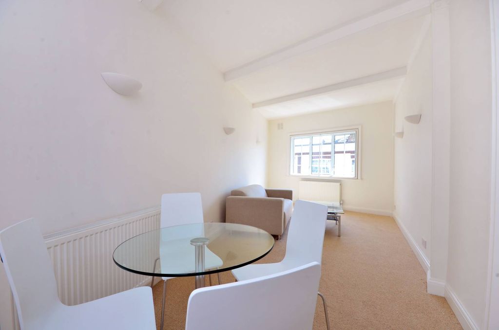 Property photo 2 of 5