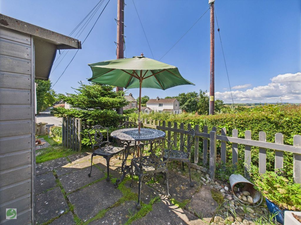 Property photo 3 of 19