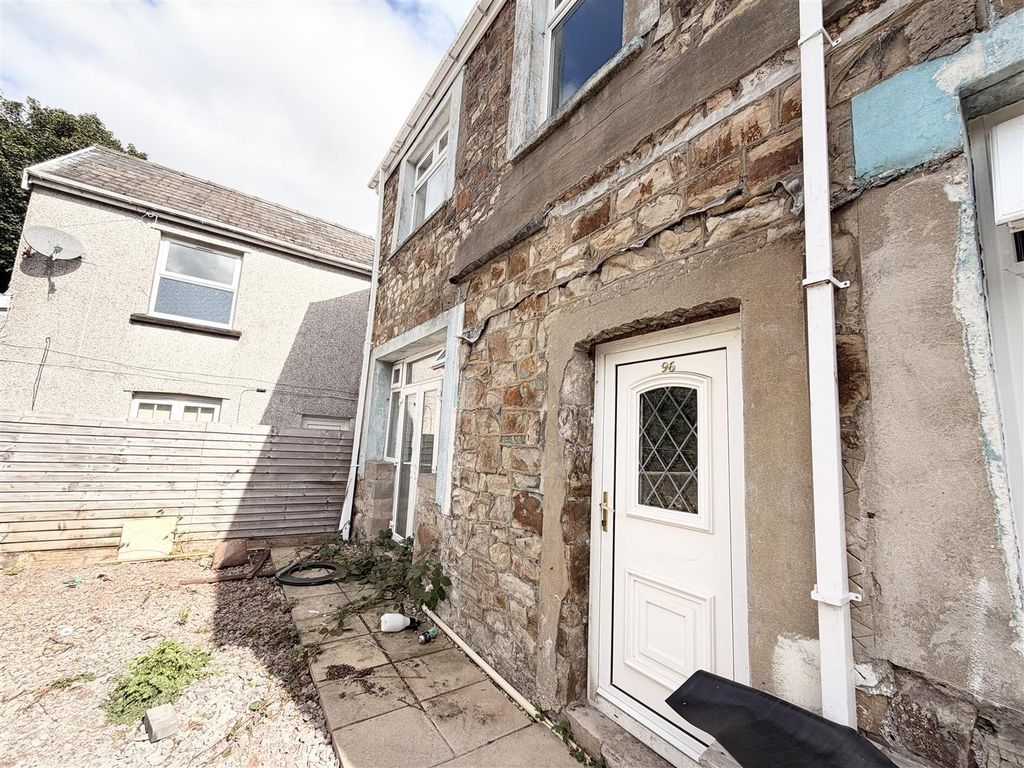 Property photo 3 of 11 Tempimagekrewg1.Jpg