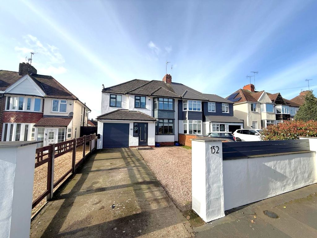 Property photo 1 of 30 Photo 6