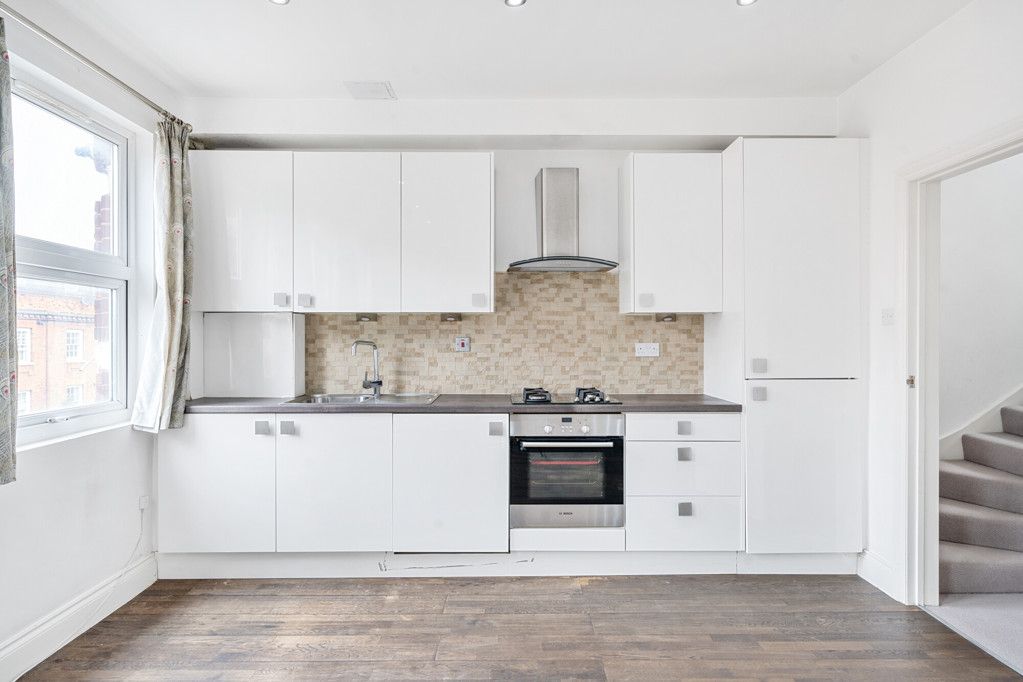 Property photo 3 of 14 Kitchen