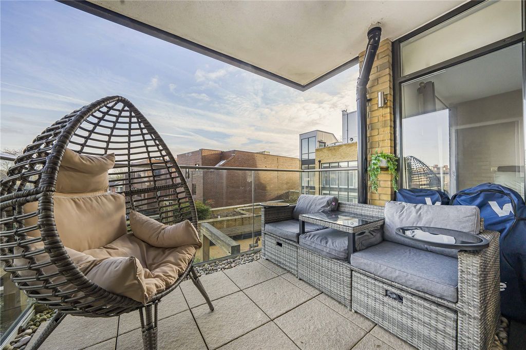 Property photo 3 of 14 Picture No. 28