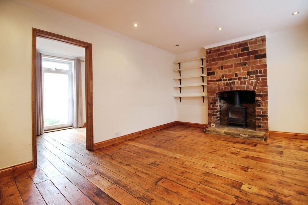 Property photo 3 of 13