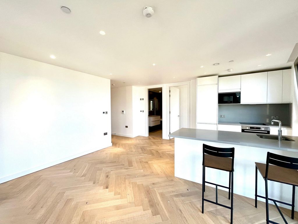 Property photo 2 of 12 Photo 3