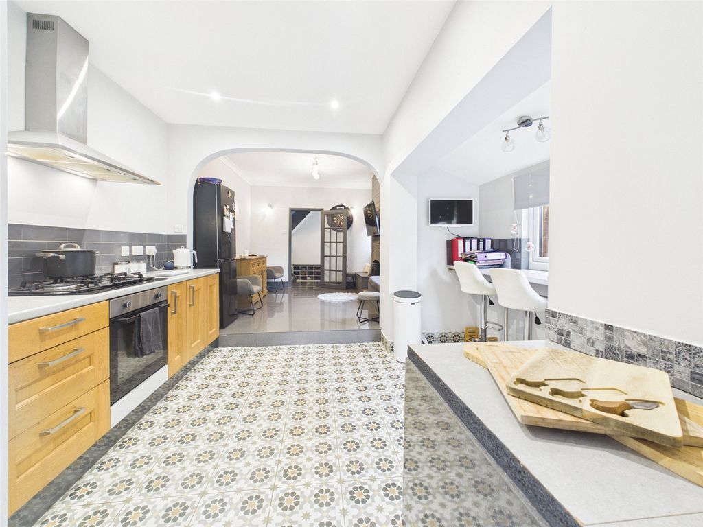 Property photo 3 of 22 Picture No. 20