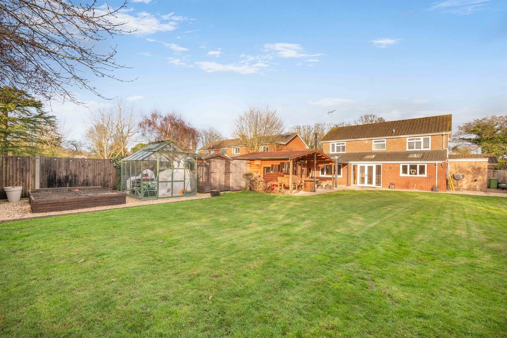 Property photo 3 of 23