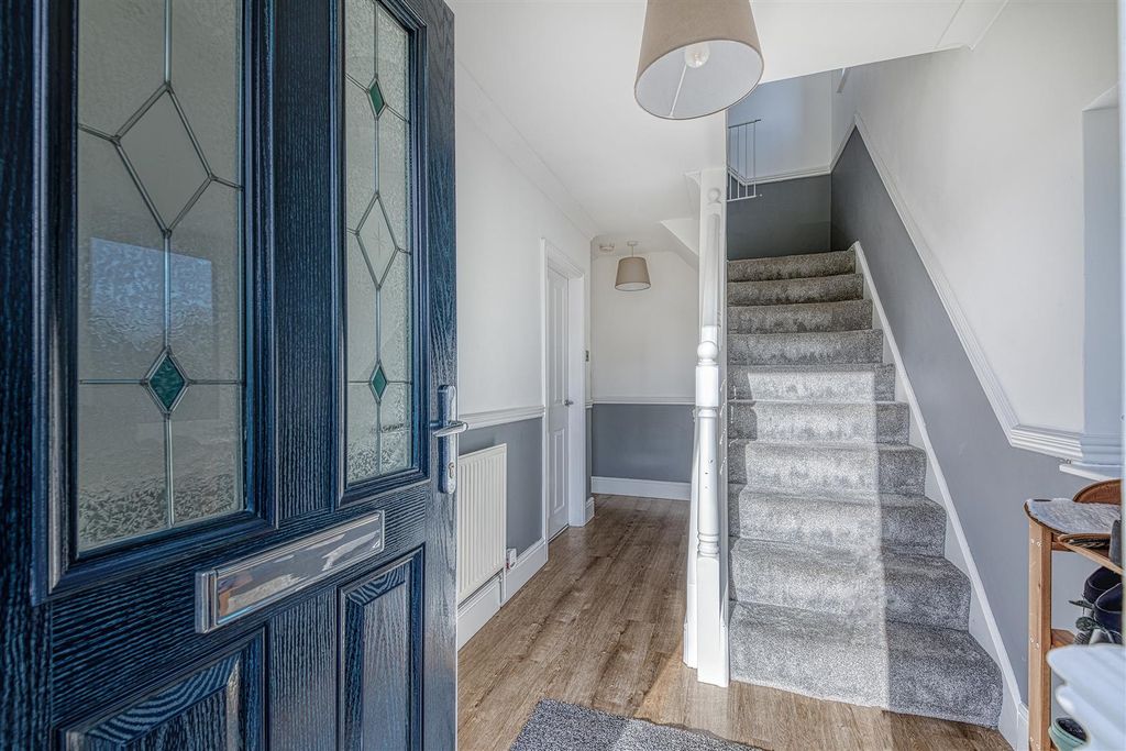 Property photo 3 of 30