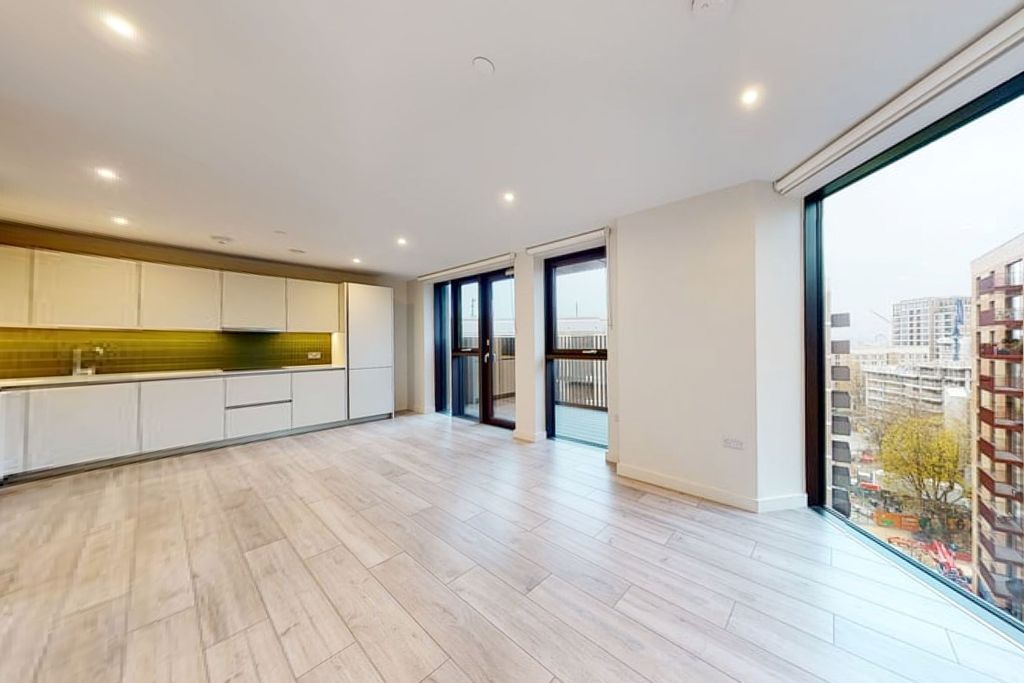 Property photo 2 of 22