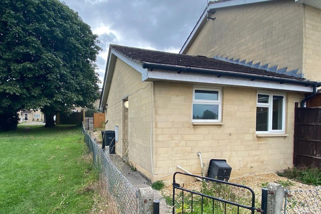 Property photo 1 of 1 72 Poynder Road, Corsham, Wiltshire, Sn13 9Lz