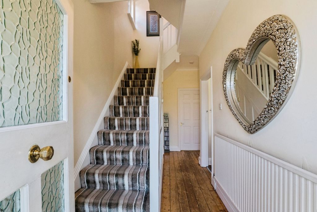 Property photo 2 of 21 Pbox-Img.Jpg
