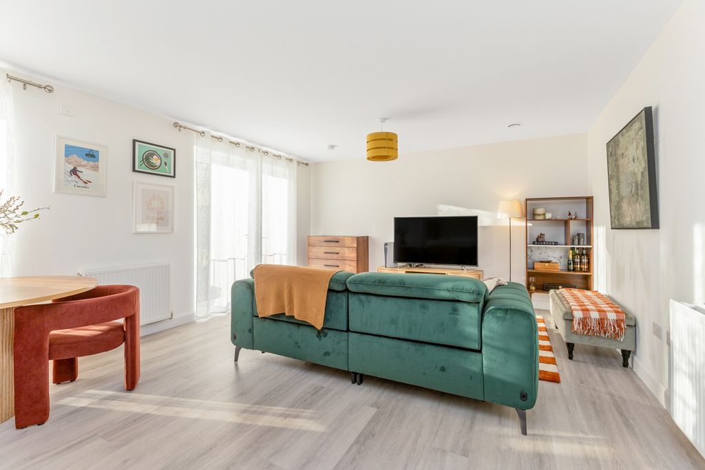 Property photo 2 of 17 Property Image 2