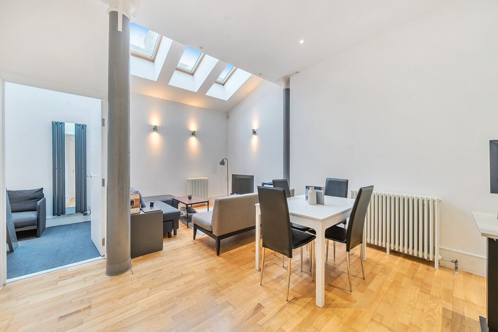 Property photo 3 of 11 Picture No. 06