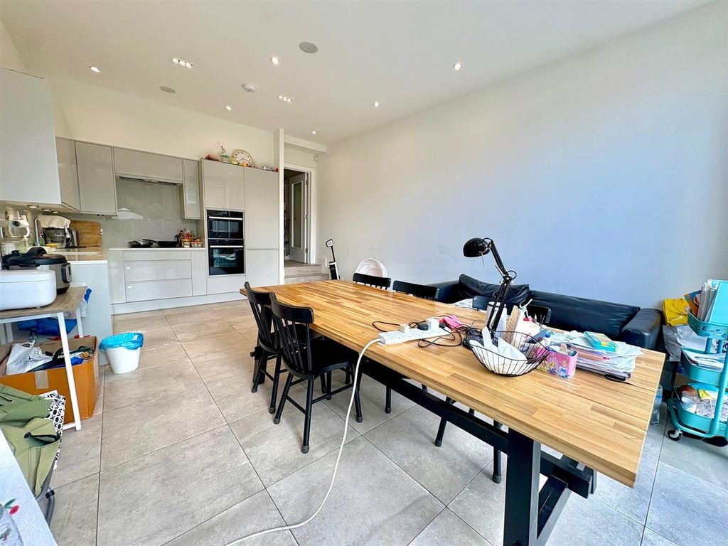 Property photo 3 of 10 4.Jpg