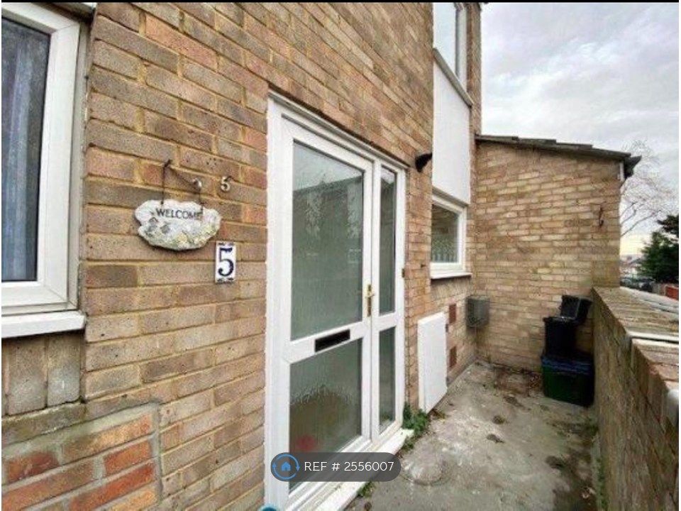Property photo 3 of 11