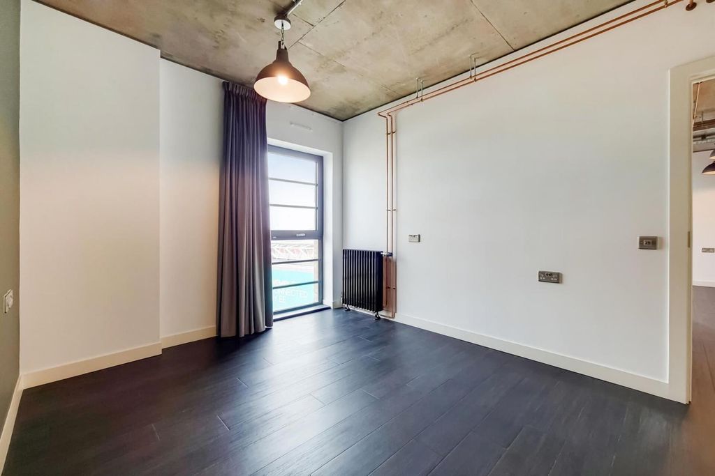 Property photo 3 of 17 4.Jpg