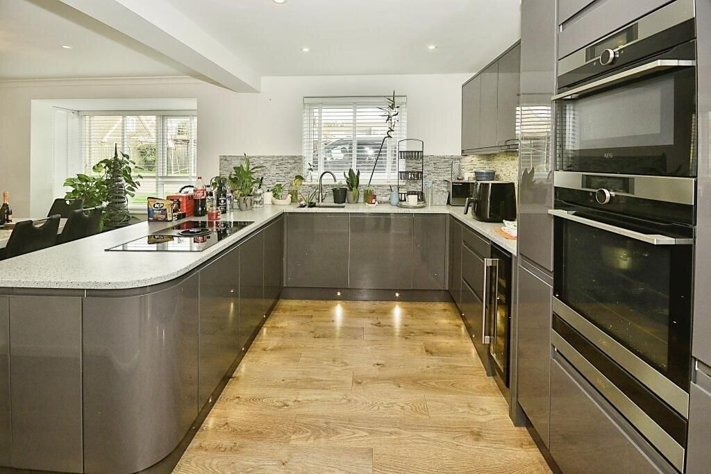 Property photo 2 of 23 203510_1494916-1_...