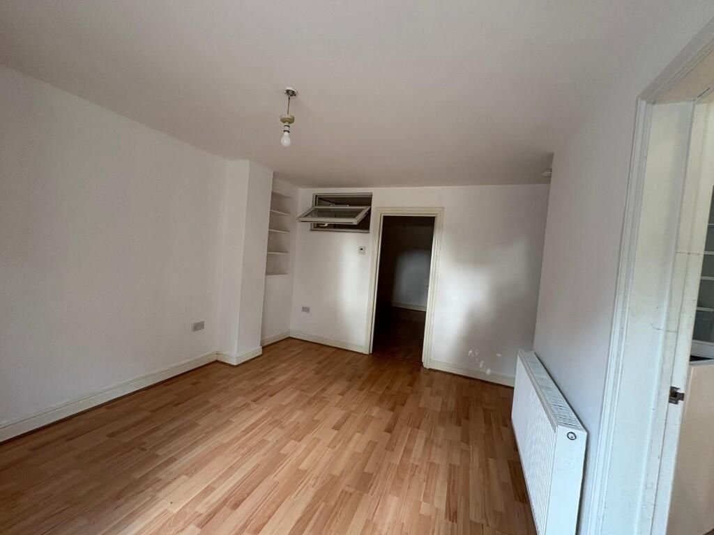 Property photo 3 of 14 Gallery