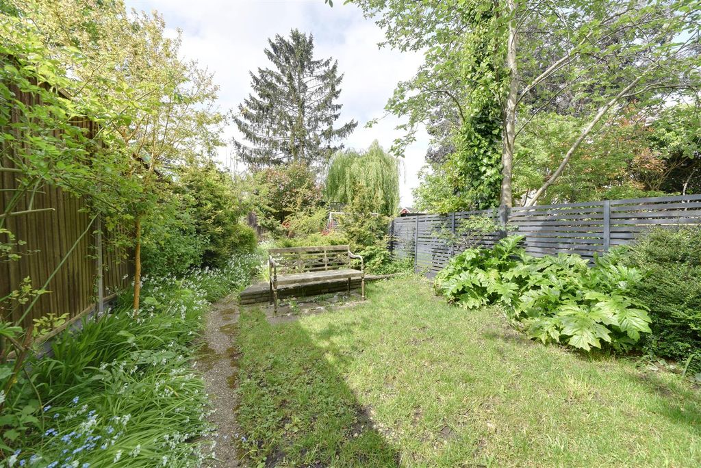Property photo 2 of 18 53_Parkhurst_Pic_3.Jpg