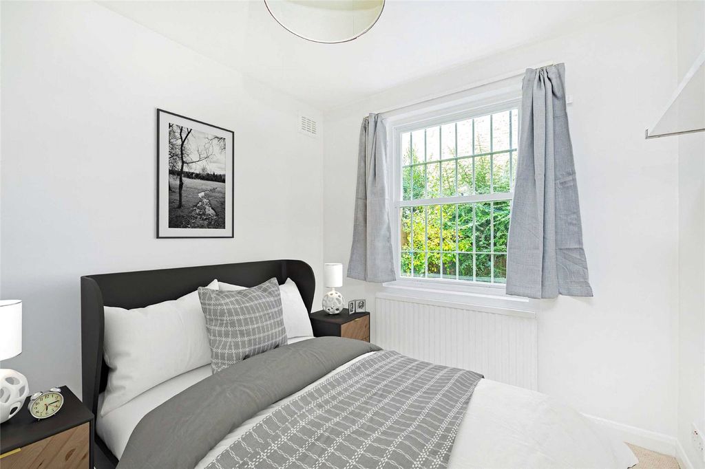 Property photo 3 of 8 Picture No. 01