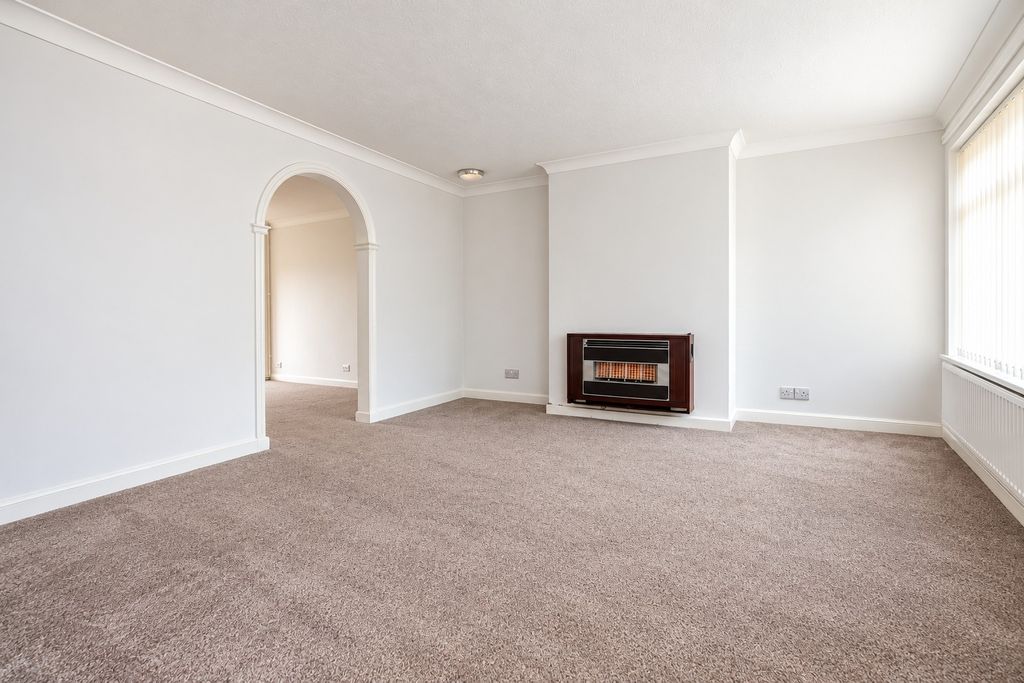 Property photo 3 of 14 5533092