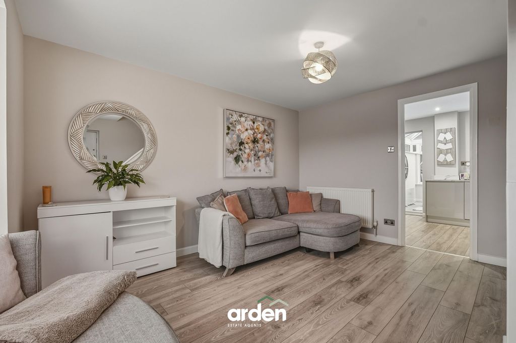 Property photo 2 of 13