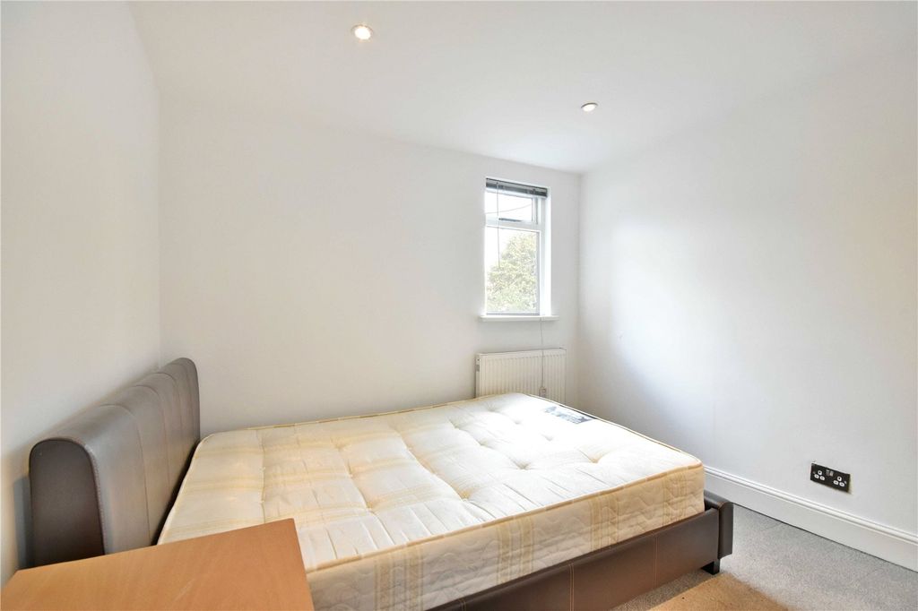 Property photo 3 of 8 Picture No. 19