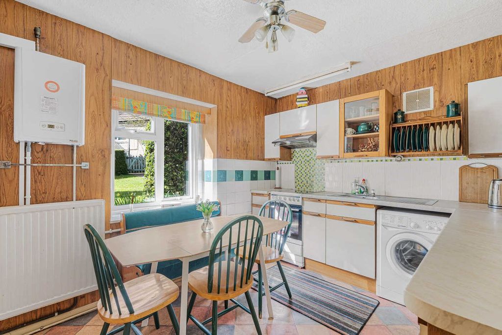 Property photo 3 of 20