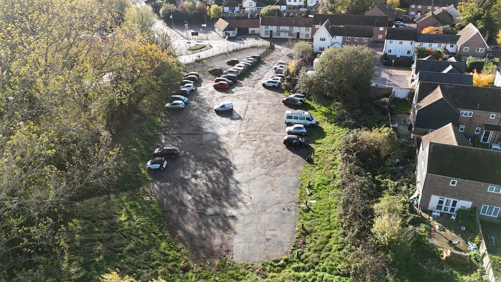 Property photo 3 of 8